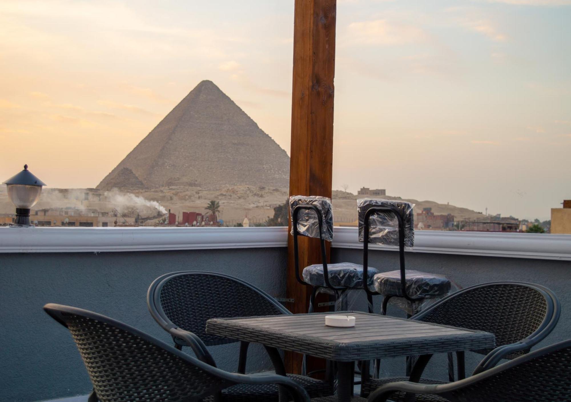 The Pyramids Gate Inn Kafrat al Jabal ภายนอก รูปภาพ