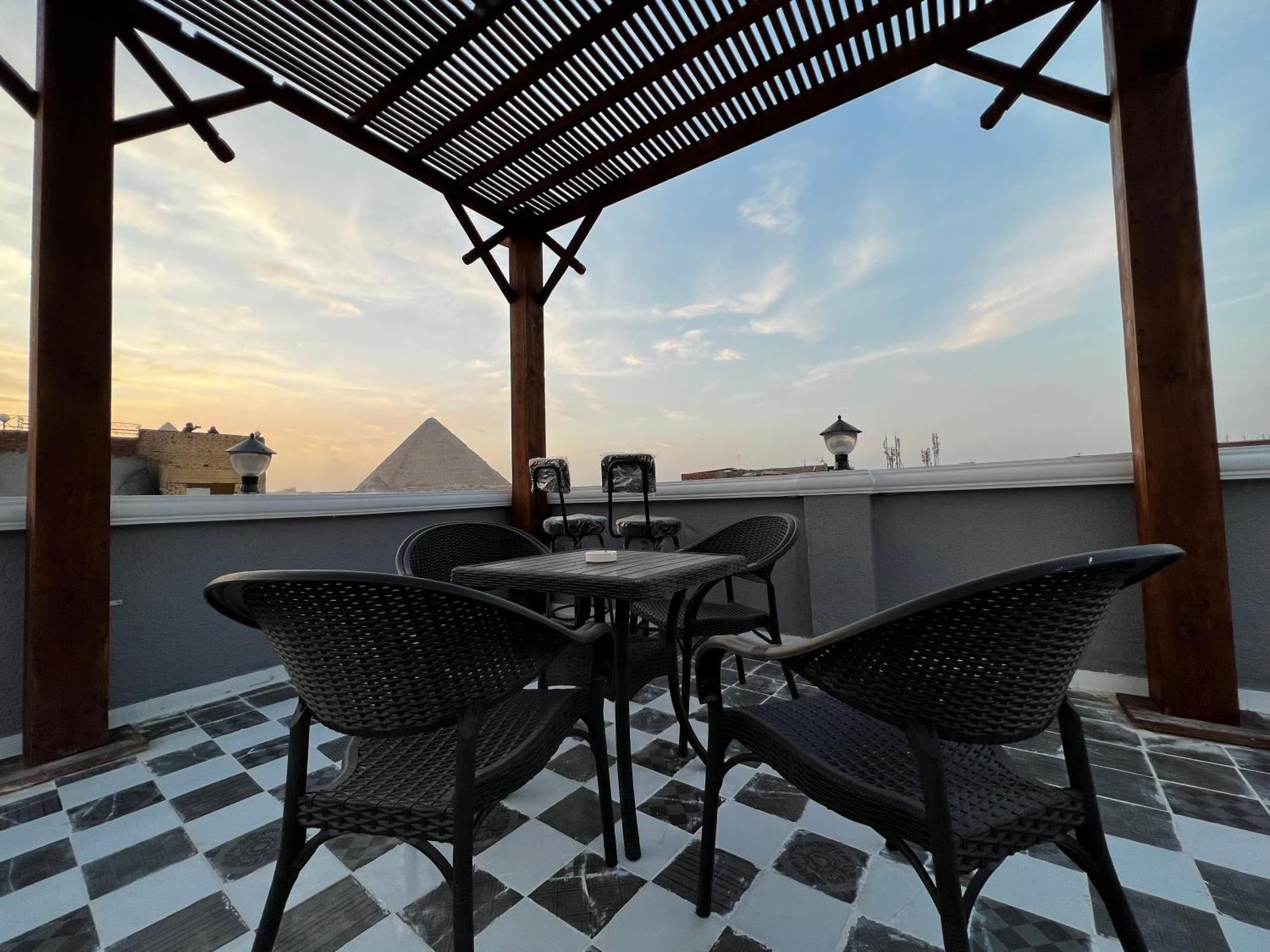 The Pyramids Gate Inn Kafrat al Jabal ภายนอก รูปภาพ